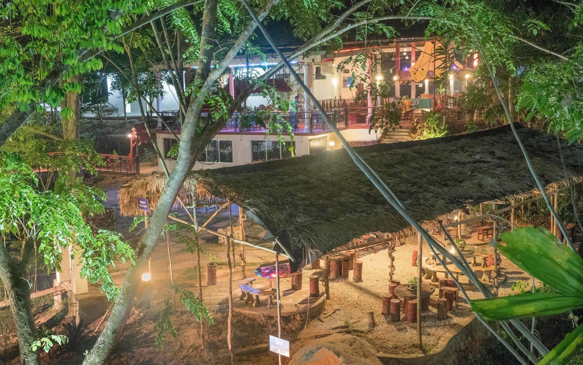 Han Rainforest Resort クアラ・ターハン エクステリア 写真